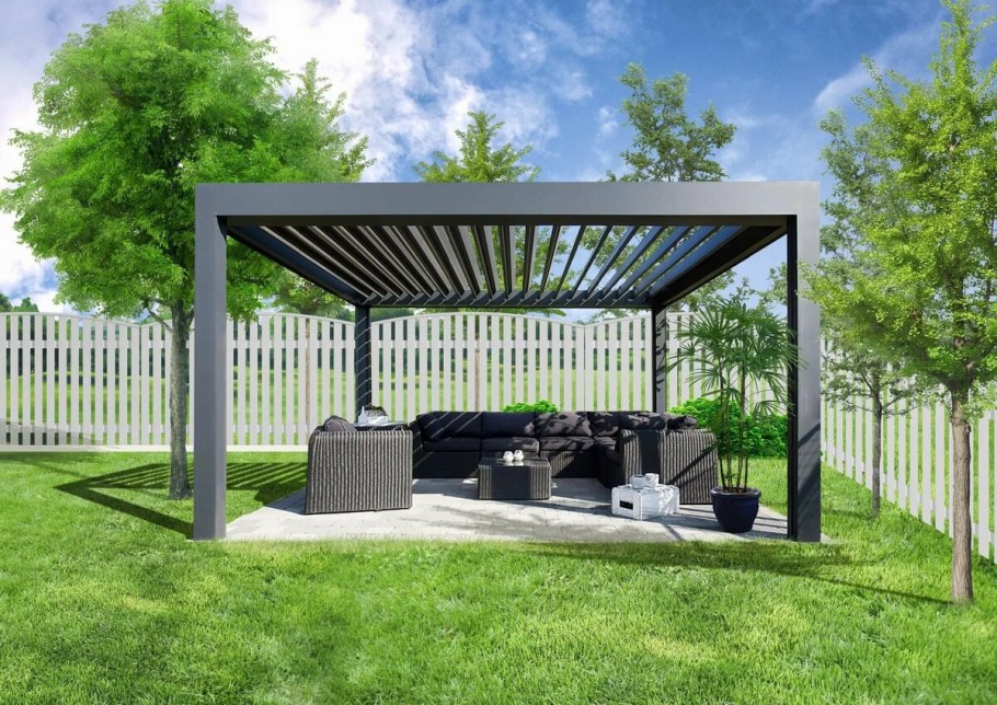 Пергола с монолитным поликарбонатом