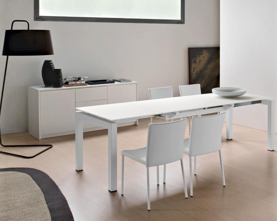 Дизайнерский стол из фанеры