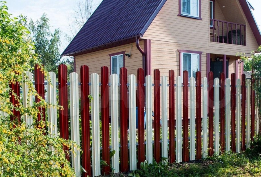 Оригинальный деревянный забор