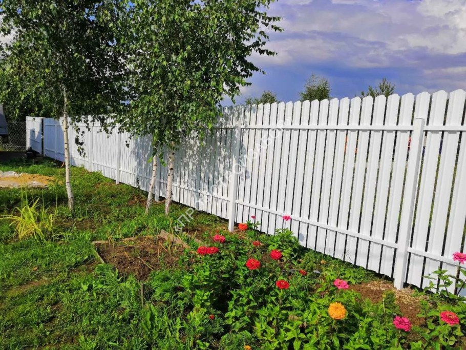 Забор штакетник деревянный