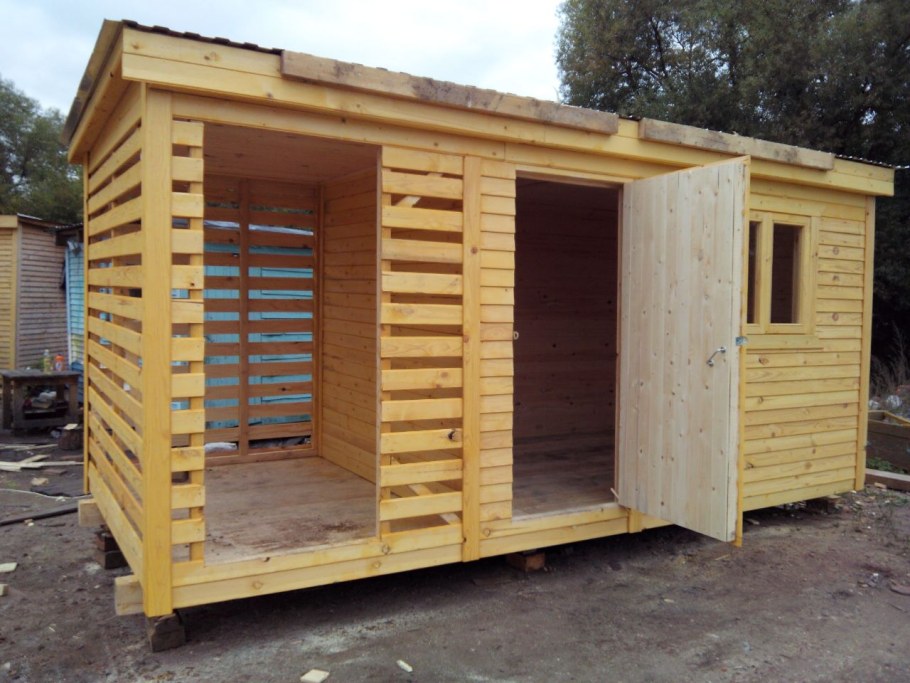 Хозблок с дровником 6 на 2