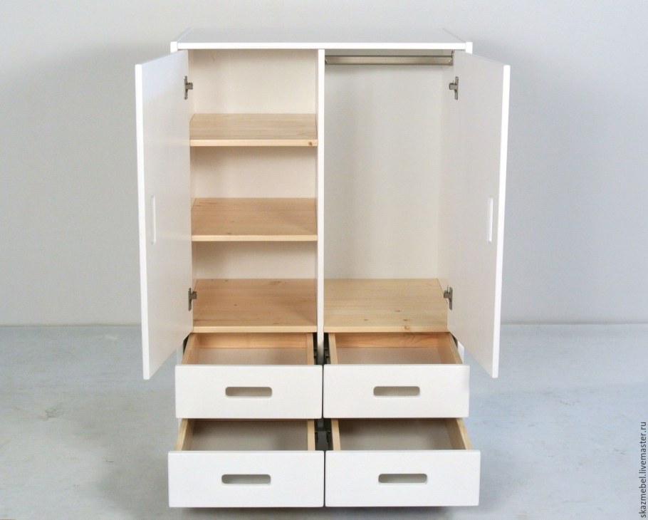 Детский шкаф