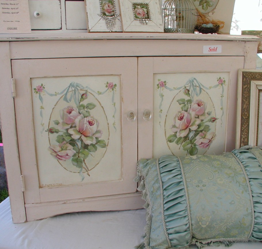 Декупаж шкафов шебби-Шик техника