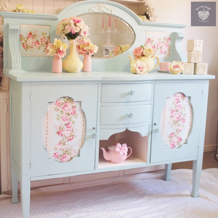 Декорируем старый шкаф