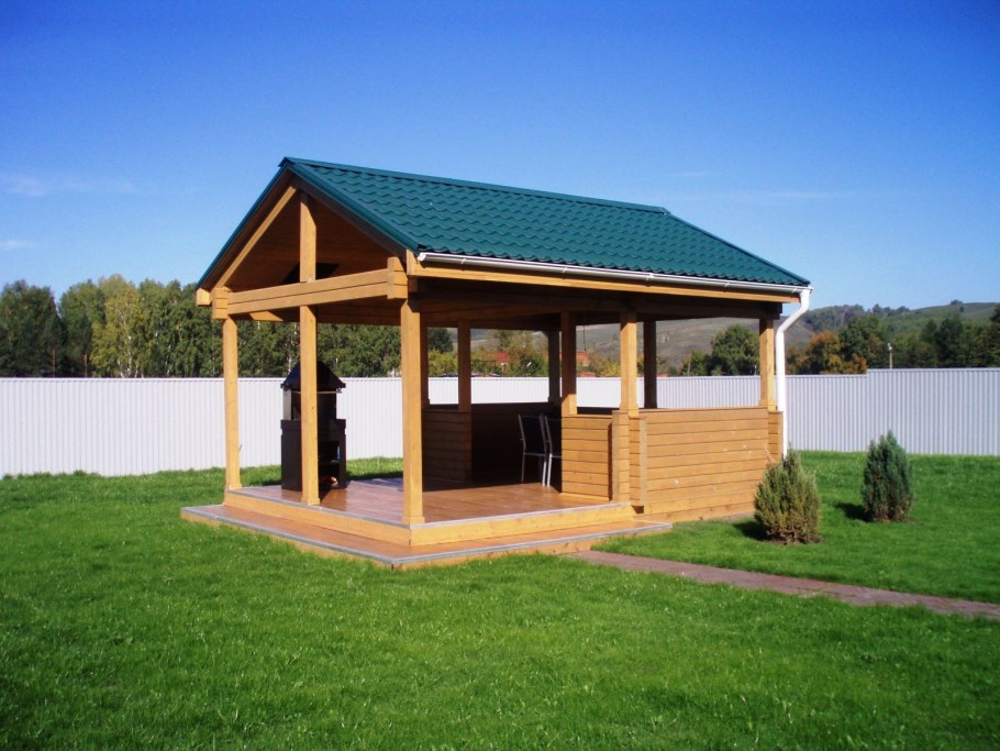 Беседка для дачи из бруса