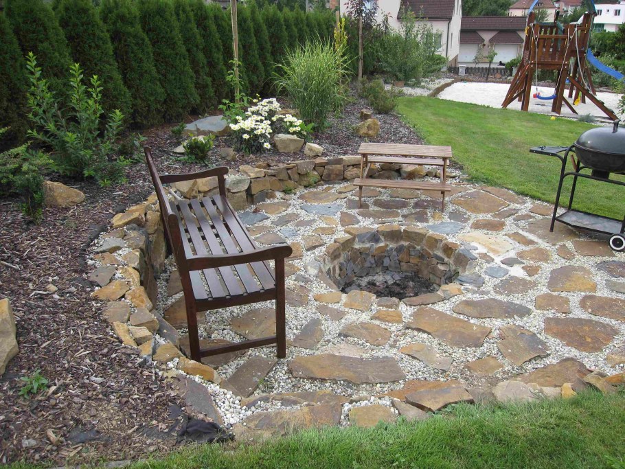 Костровая зона, мангал. Костровище