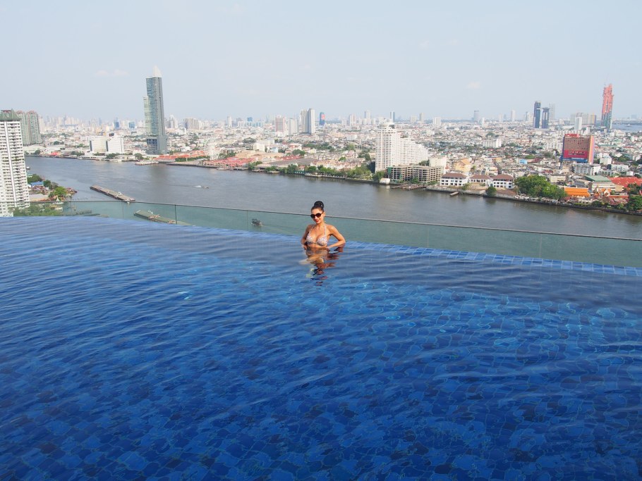 Открытый бассейн в Екатеринбурге Высоцкий