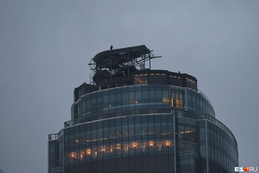 Небоскрёб Высоцкий Екатеринбург бассейн