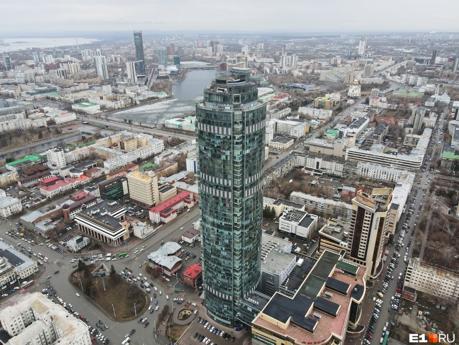 Небоскреб Высоцкий бассейн на крыше