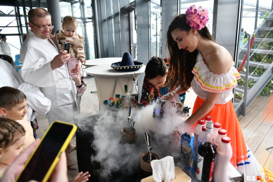 Екатеринбург бассейн на крыше