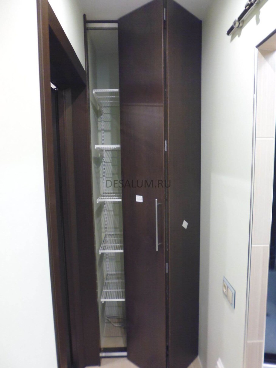 Скрытые двери в кладовую