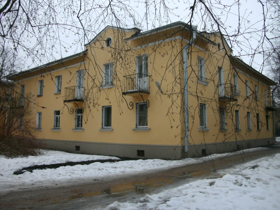 Двухэтажный Барак