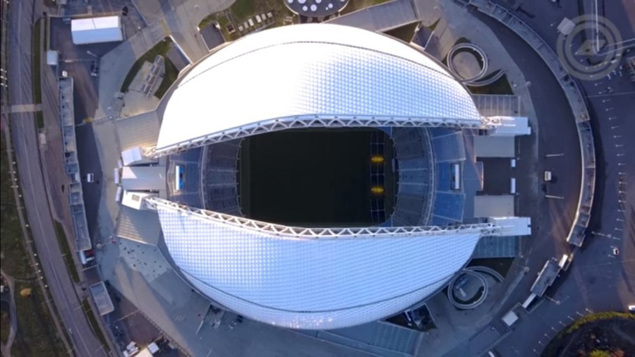 Стадион Фишт крыша