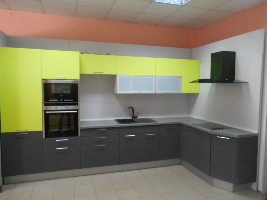 Мебельный магазин в Рузе