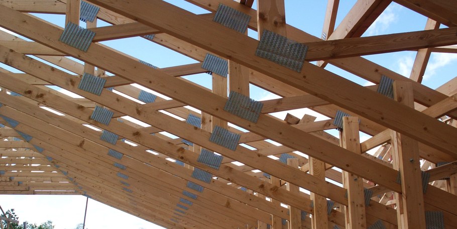 Стропильная ферма вальмовой крыши