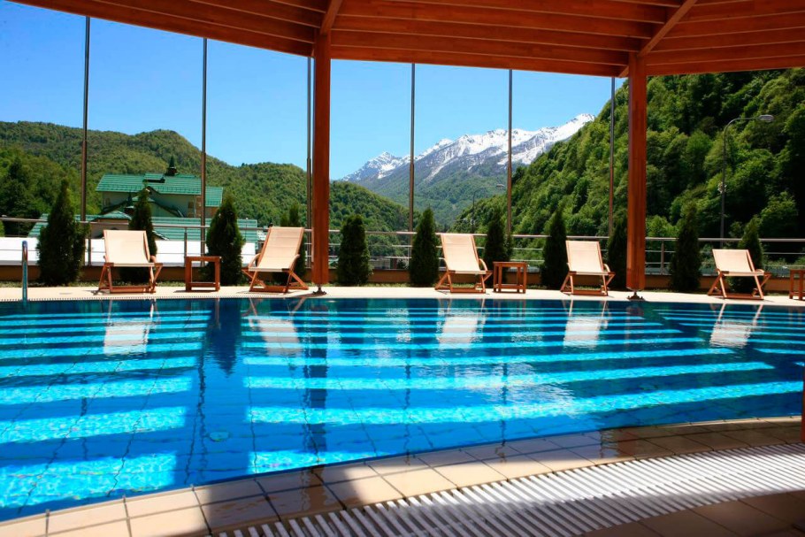 Гранд отель Поляна Сочи бассейн