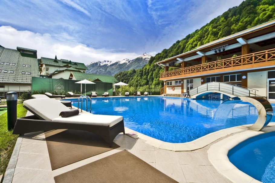 Гранд отель Поляна 5 Россия Сочи красная Поляна