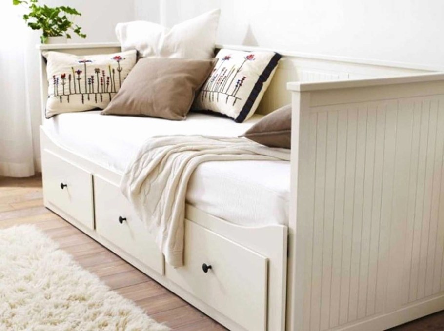 Кушетка-кровать ХЕМНЭС ikea