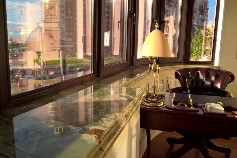 Подоконник из искусственного камня Оникс