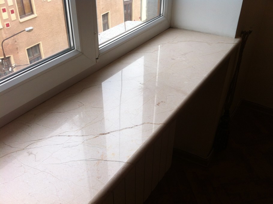 Подоконник из гранита габбро