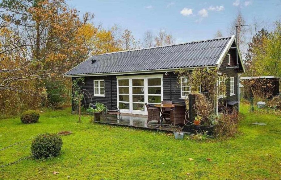 Красивый дачныйидомик внутри