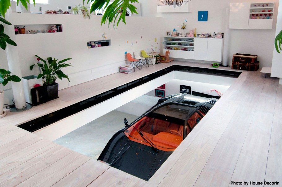 Необычный интерьер гаража