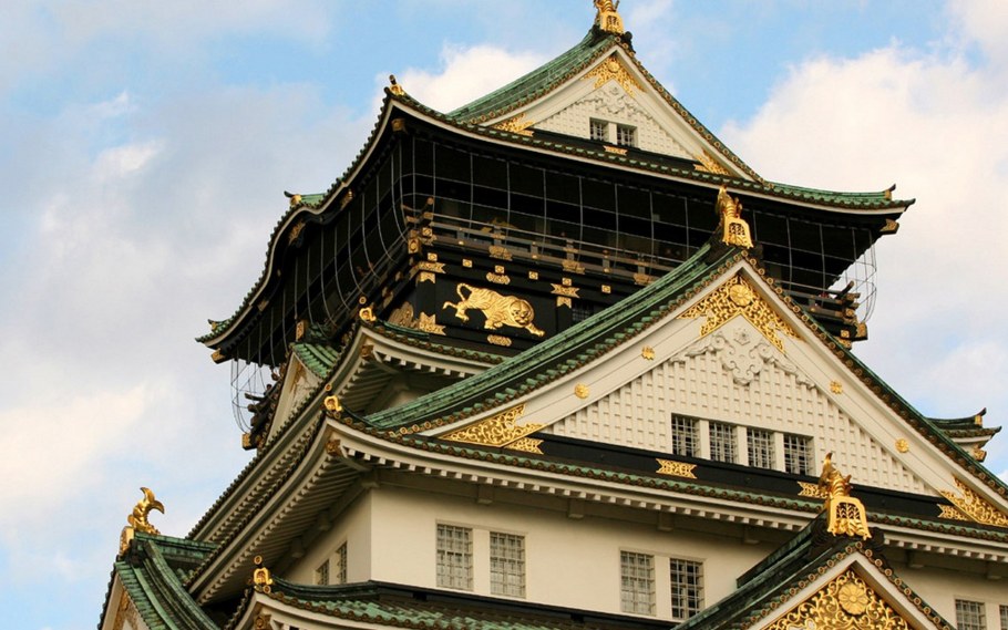 Буддийский храм на горе в Японии