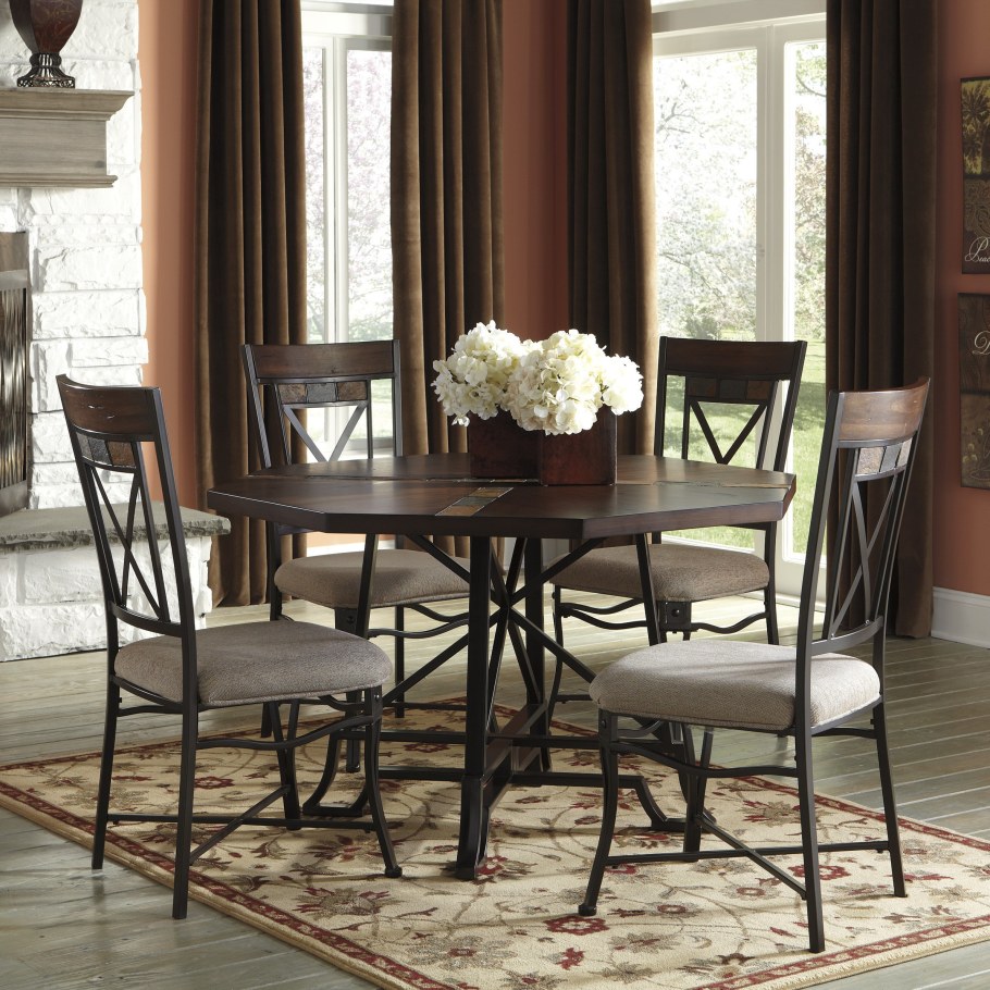 Обеденный стол Ashley d372-15