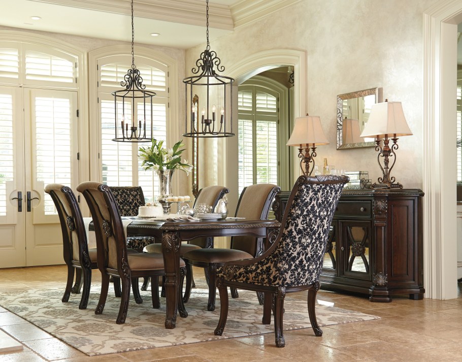 Обеденный стол Ashley d580-25