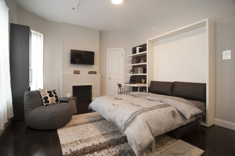 Подоконник диван в спальне