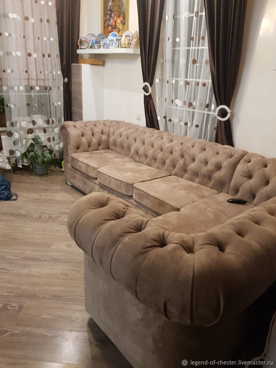 Диван Честер велюр беж