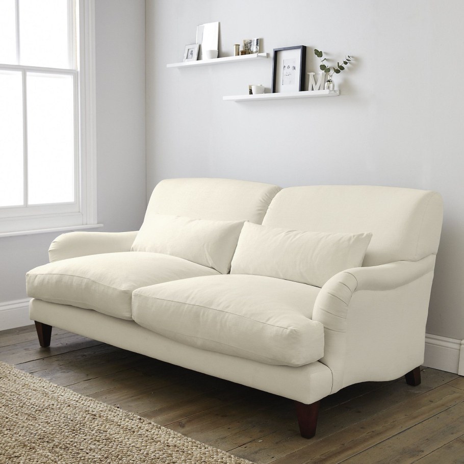 Белый диван