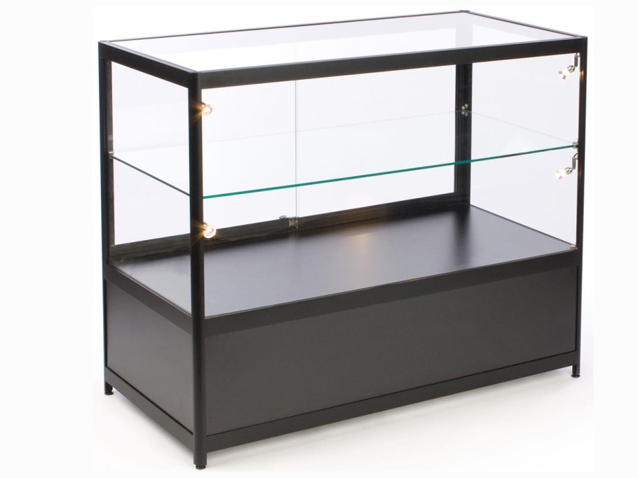 Витрина из стекла