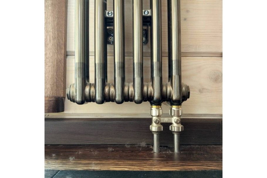 Трубчатый радиатор Zehnder Charleston