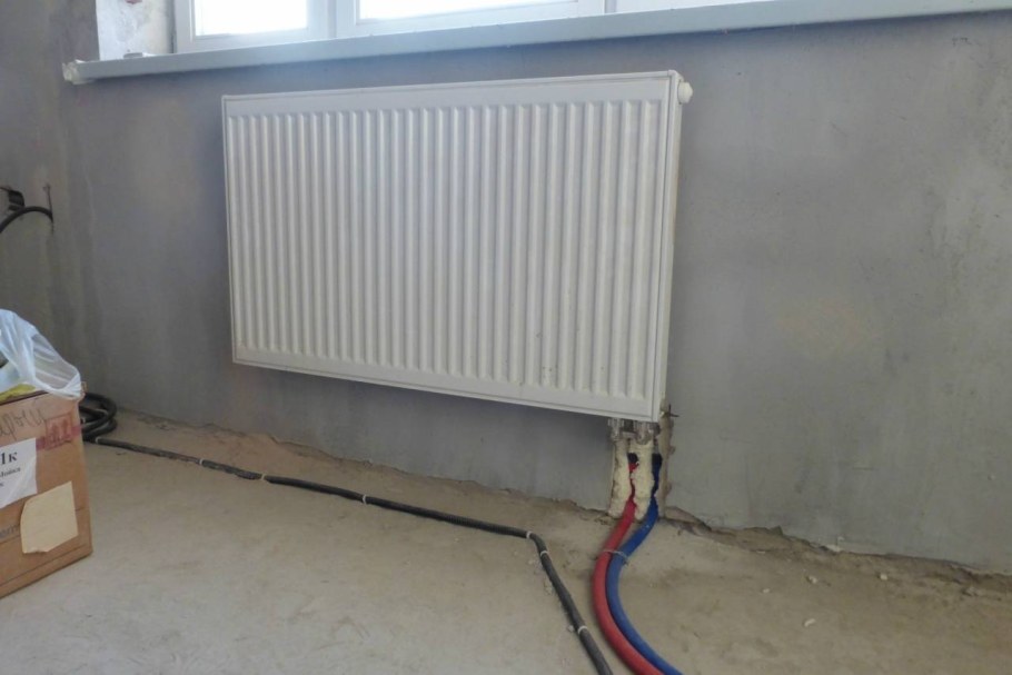 Монтаж радиатора с нижним подключением