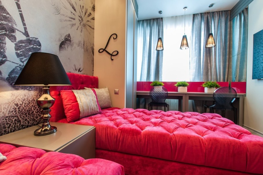 Комната для двух девочек с диванами