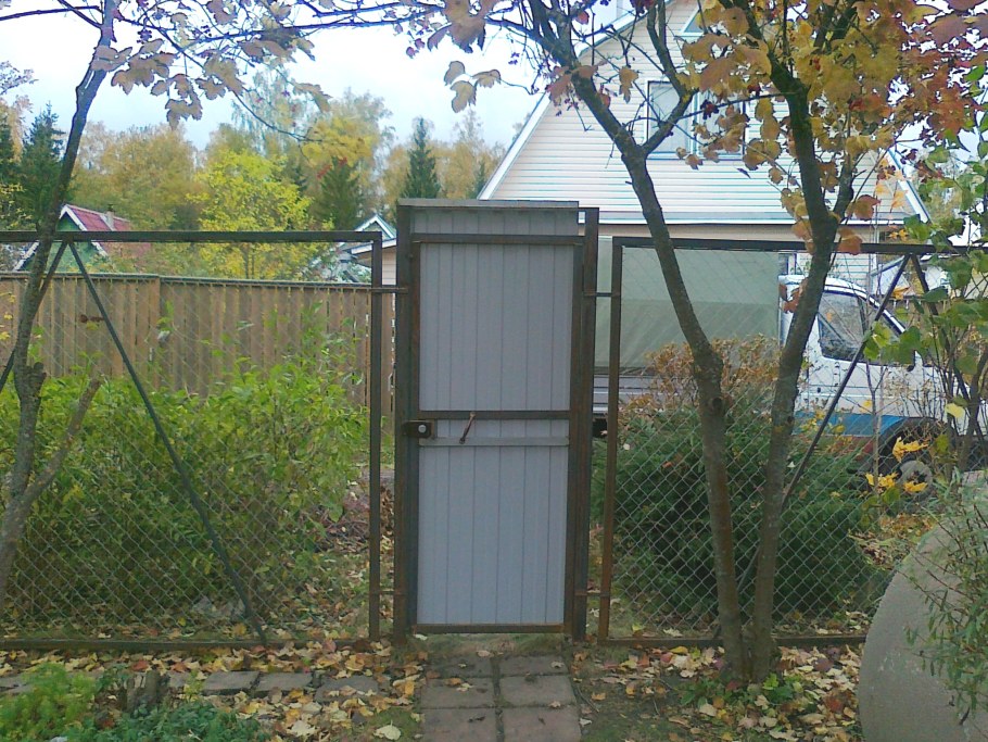 Деревянные ворота