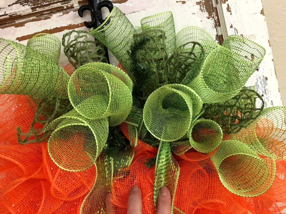 Цветы из флористической сетки