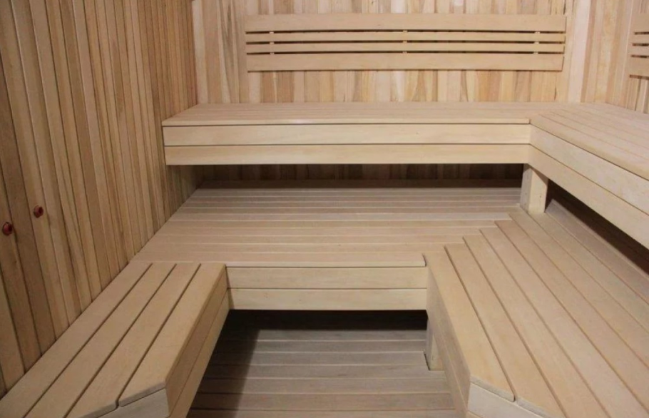 Полог в парилке 2х2