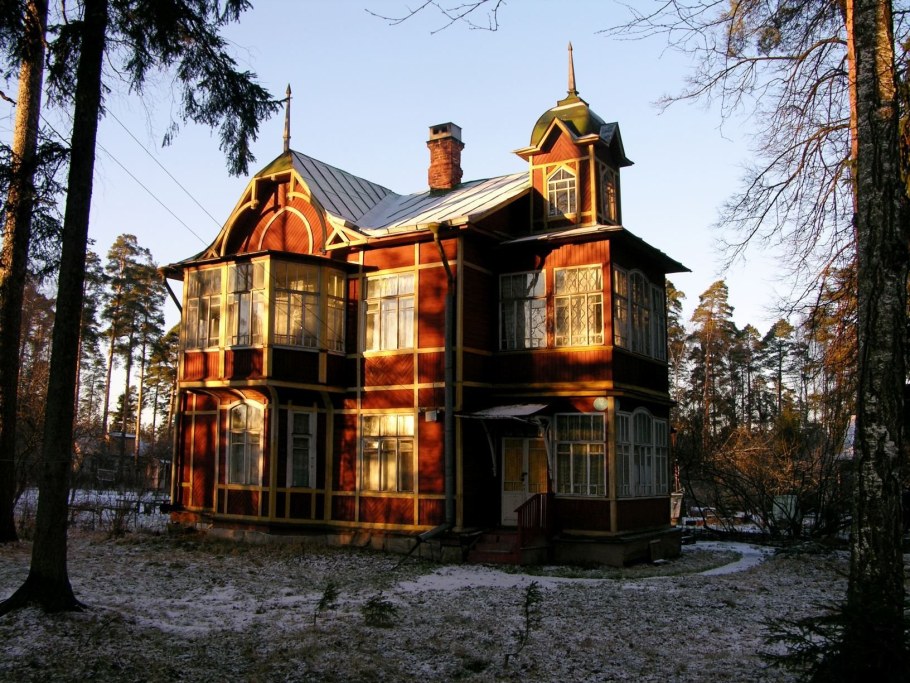 Дом Дюфур в Вырице