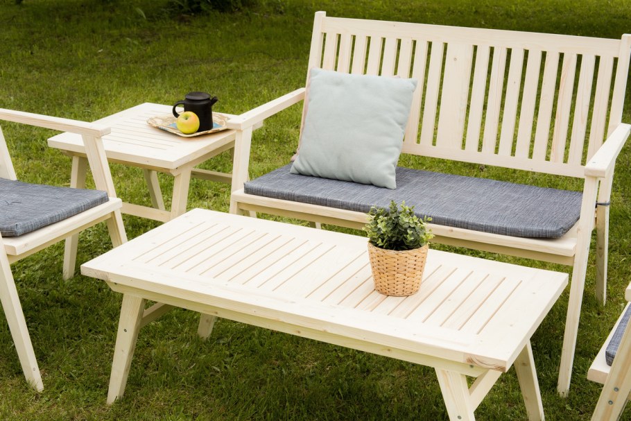 Садовая мебель из дерева