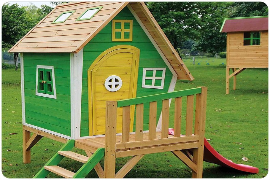 Оригинальный детский домик для дачи