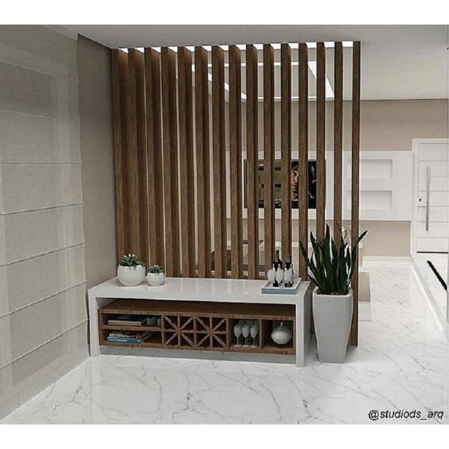 Деревянная перегородка для зонирования комнаты