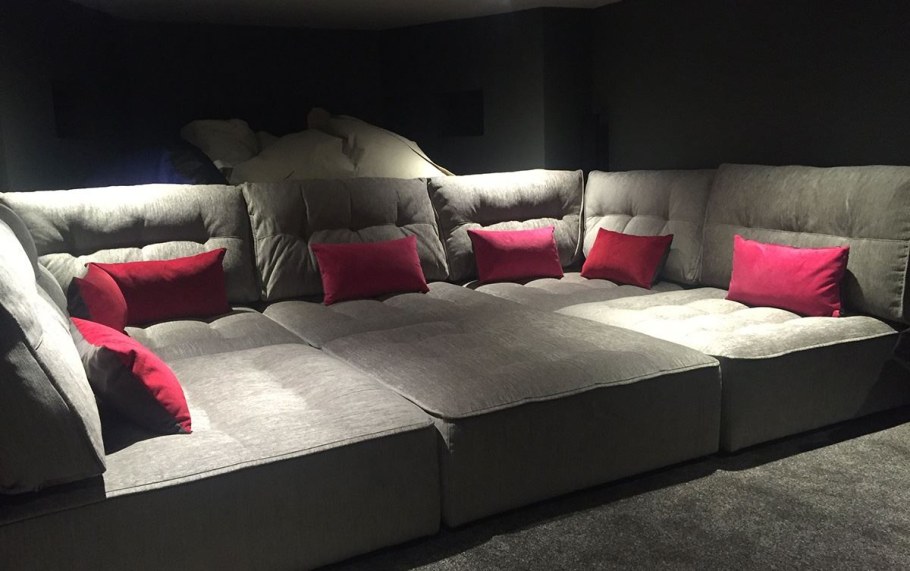 Диван для домашнего кинотеатра