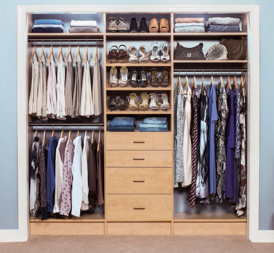 Встроенные шкафы внутри