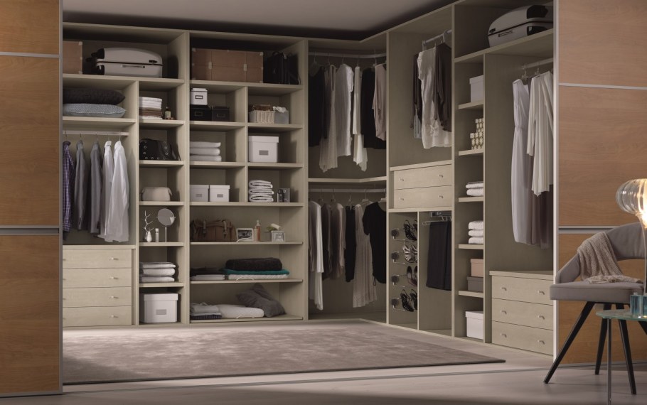 Наполнение шкафа купе