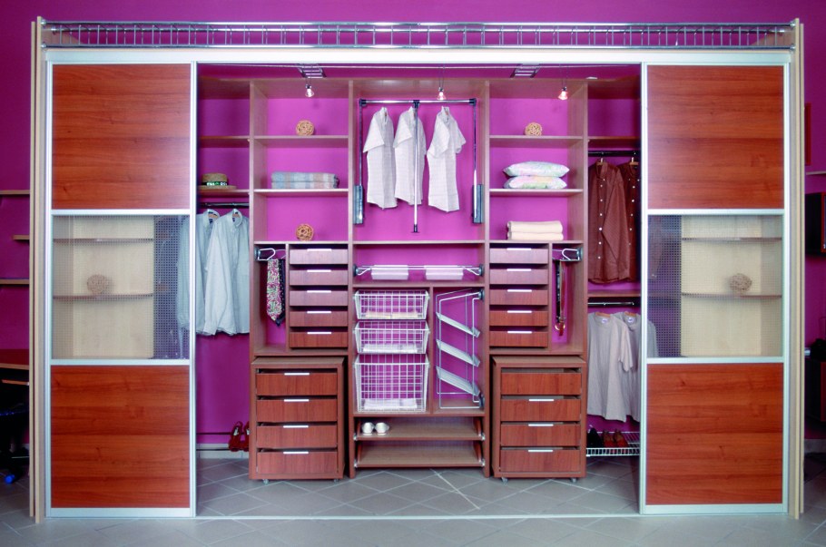 Наполнение шкафа-купе в спальню