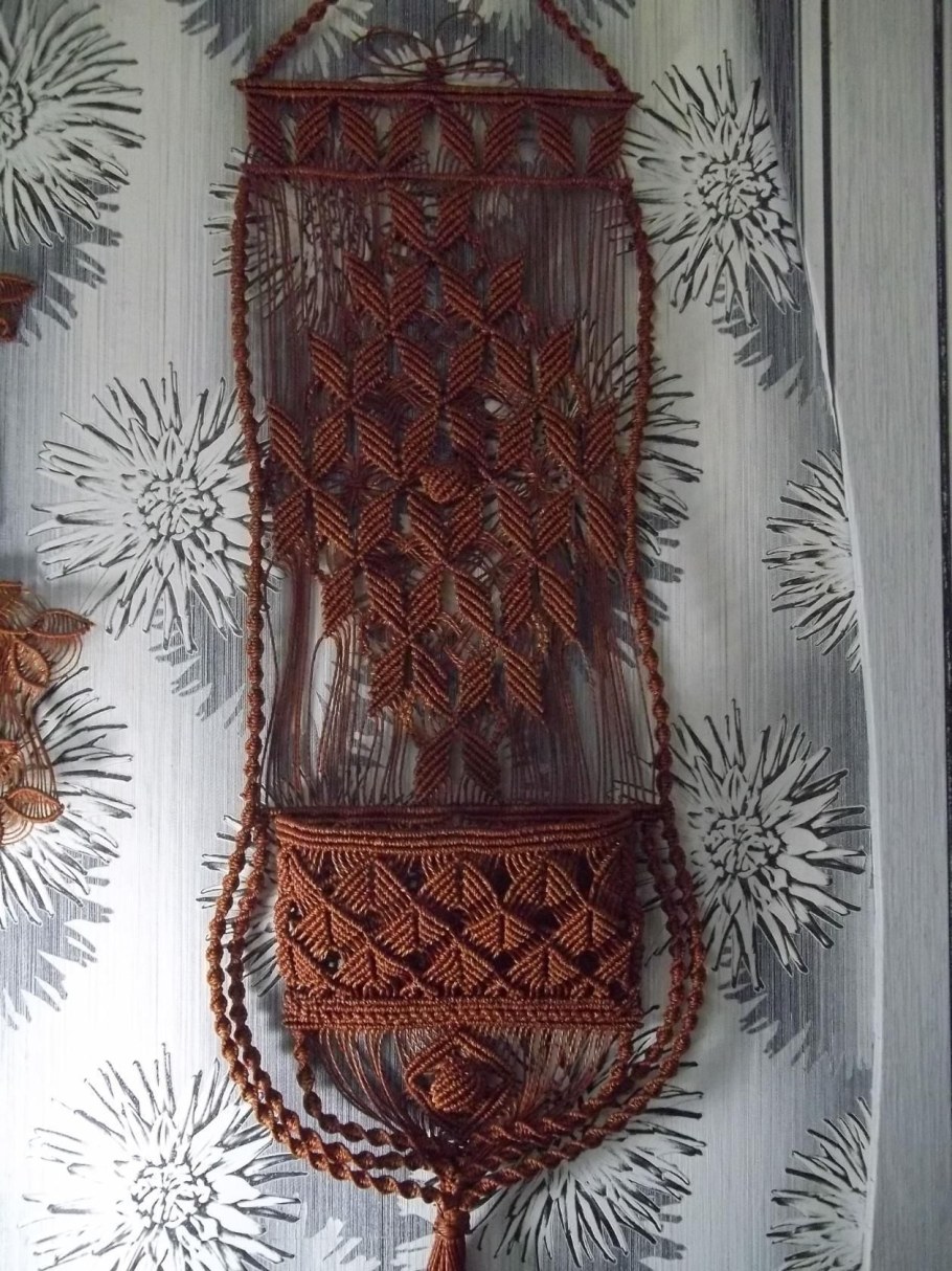 Макраме панно с карманами