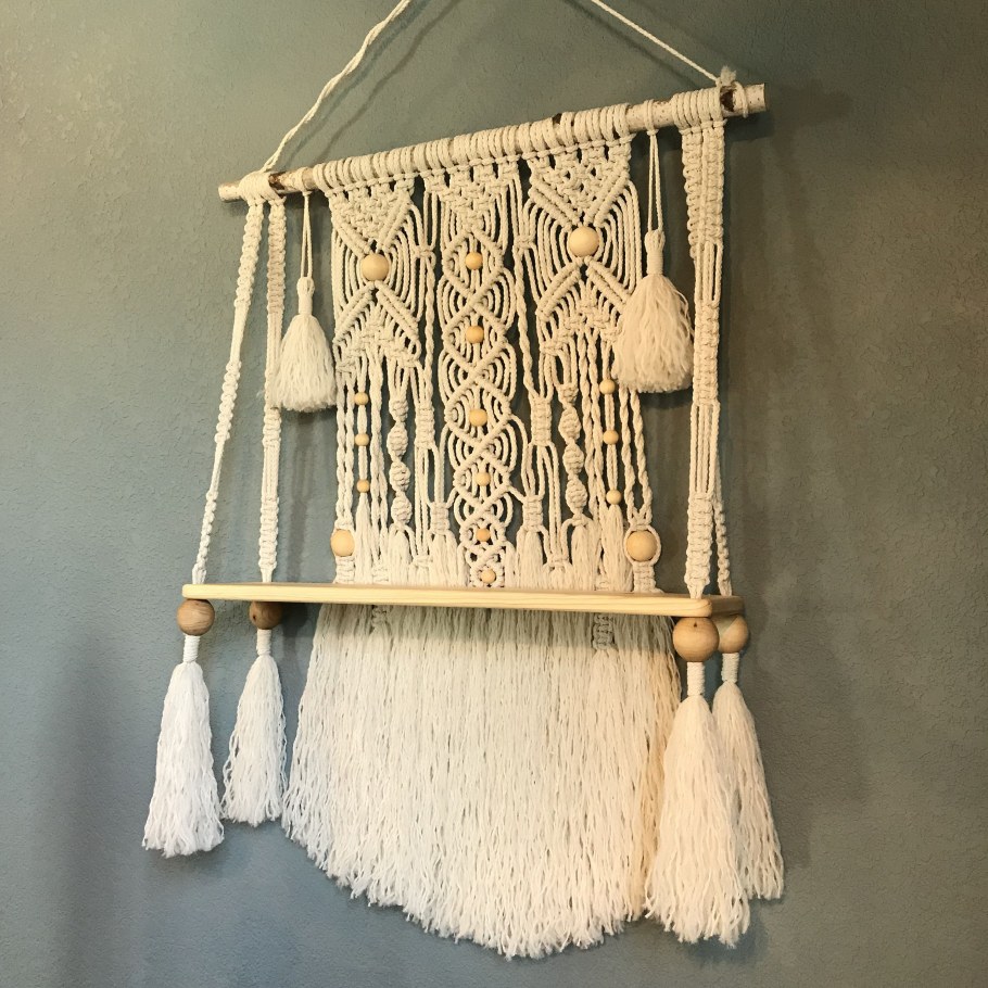 Панно в технике макраме