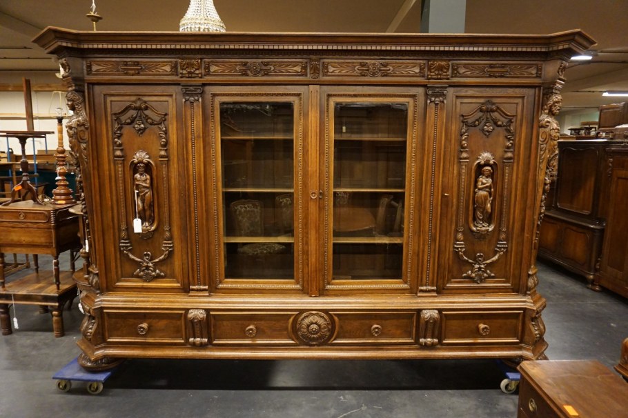 Старинные предметы интерьера